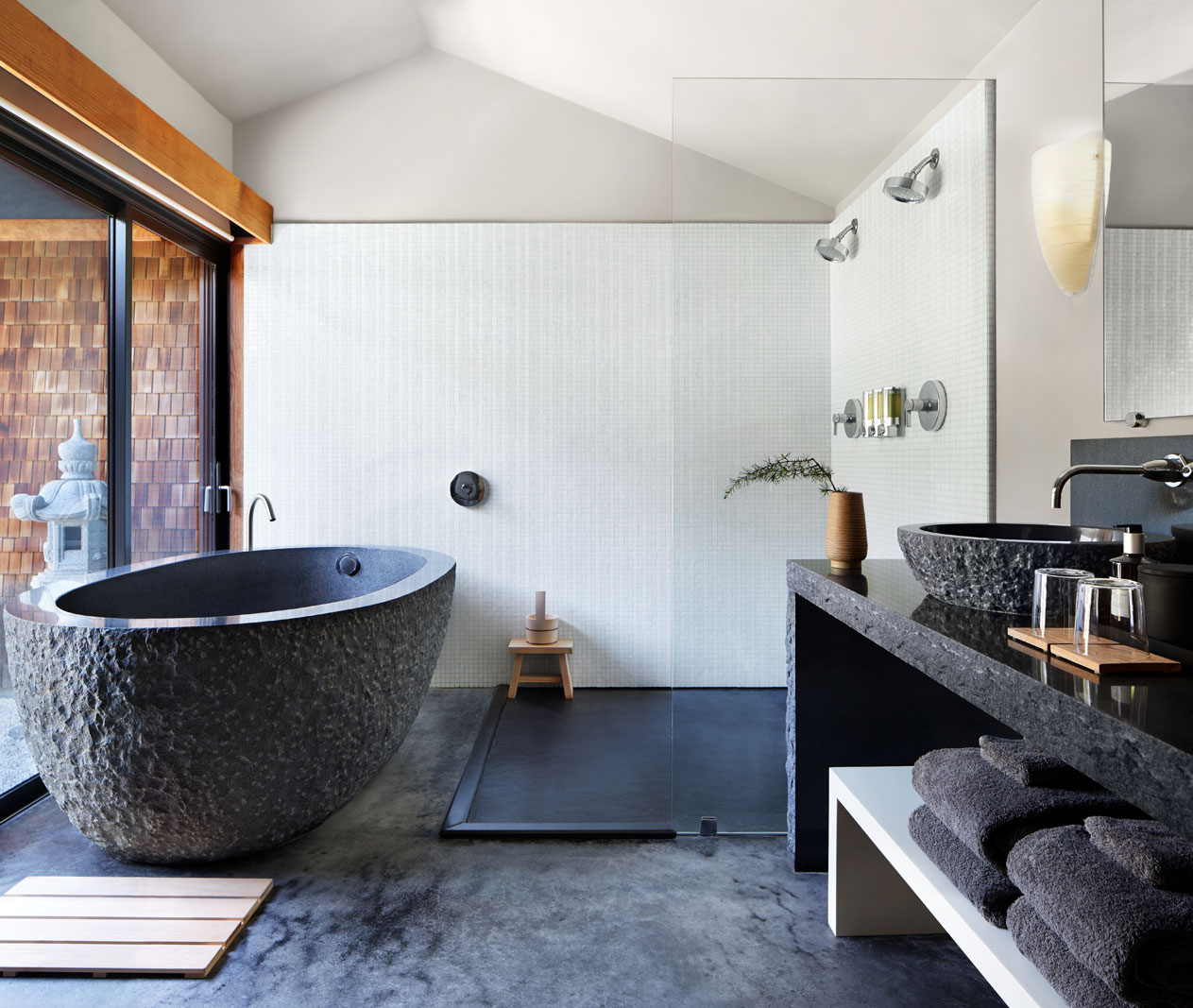 Ryokan-Zen-Suite-13---Bathroom_Sq
