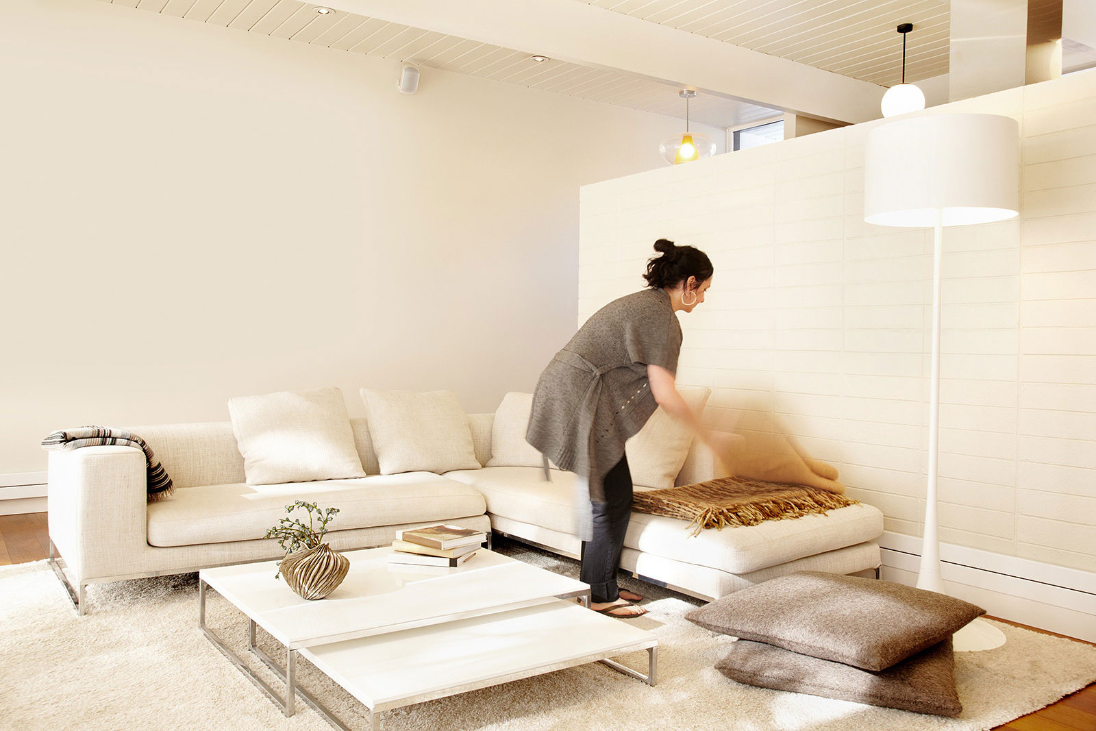 Modern design living room in CA | Trinette+Chris Photographers